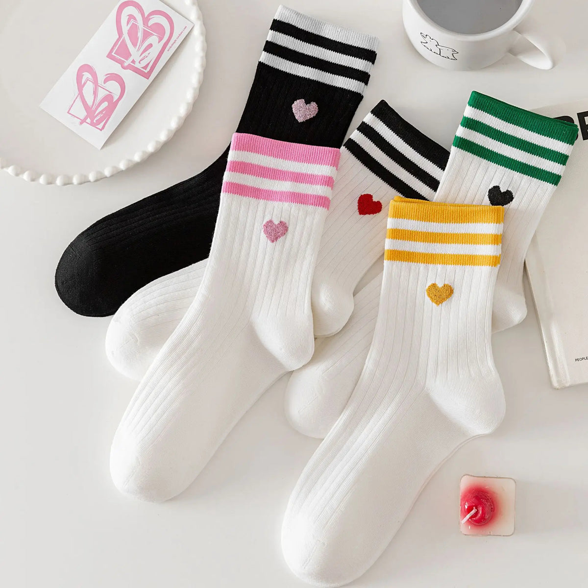 Parallel Bar Socks Fashionable Heart Design