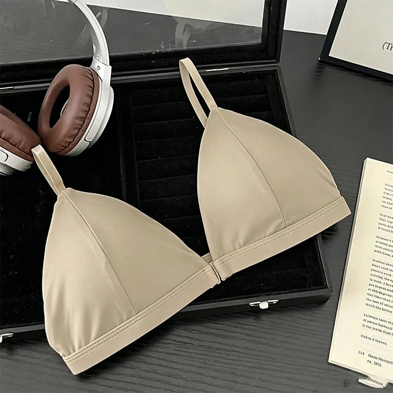 French Triangle Cup Women's Underwear Sexy Thin Strap Bra Cover with Front Buckle Design Summer Beauty Back Set for Gathered Bra
