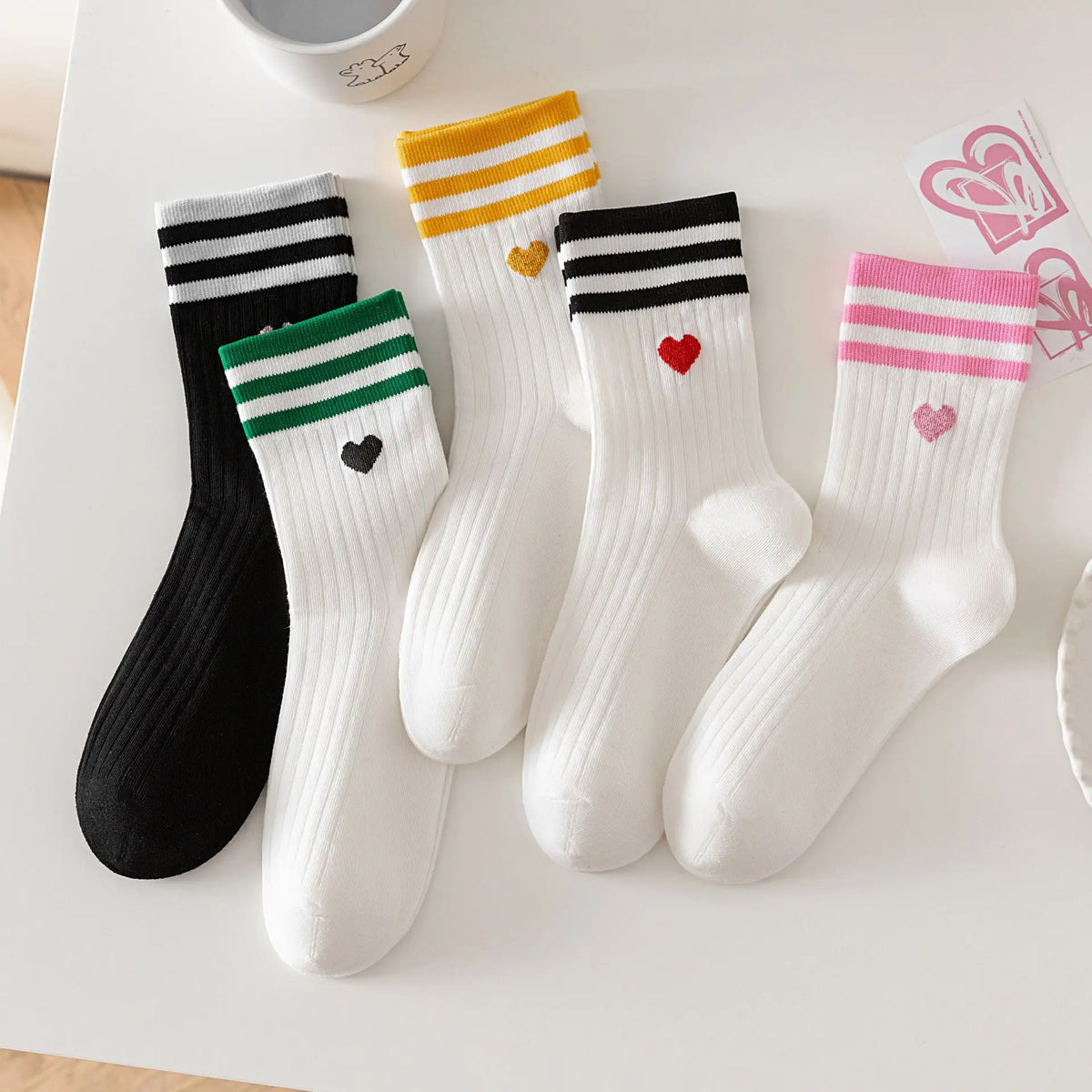 Parallel Bar Socks Fashionable Heart Design