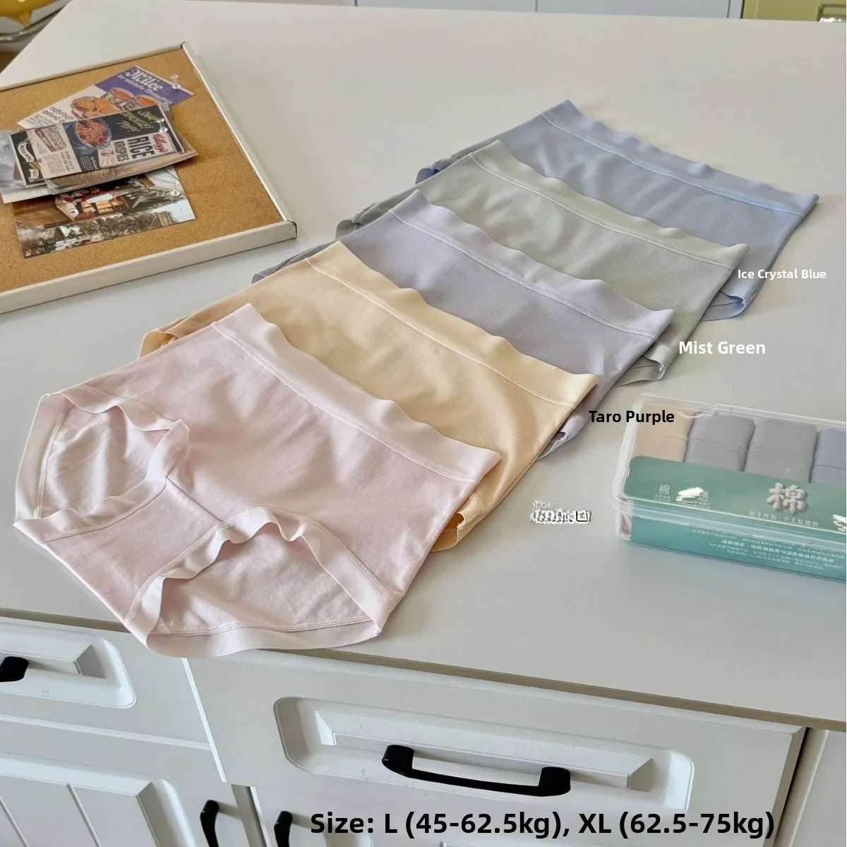 Comfortable Breathable Lightweight Women's Cotton Triangle Panties Seamless Knitted Underwear Antibacterial Moisture Wicking