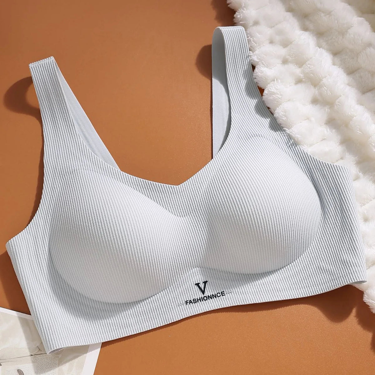 Thin Wide Strap Seamless Bra