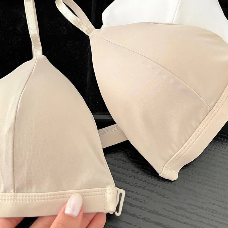 French Triangle Cup Women's Underwear Sexy Thin Strap Bra Cover with Front Buckle Design Summer Beauty Back Set for Gathered Bra