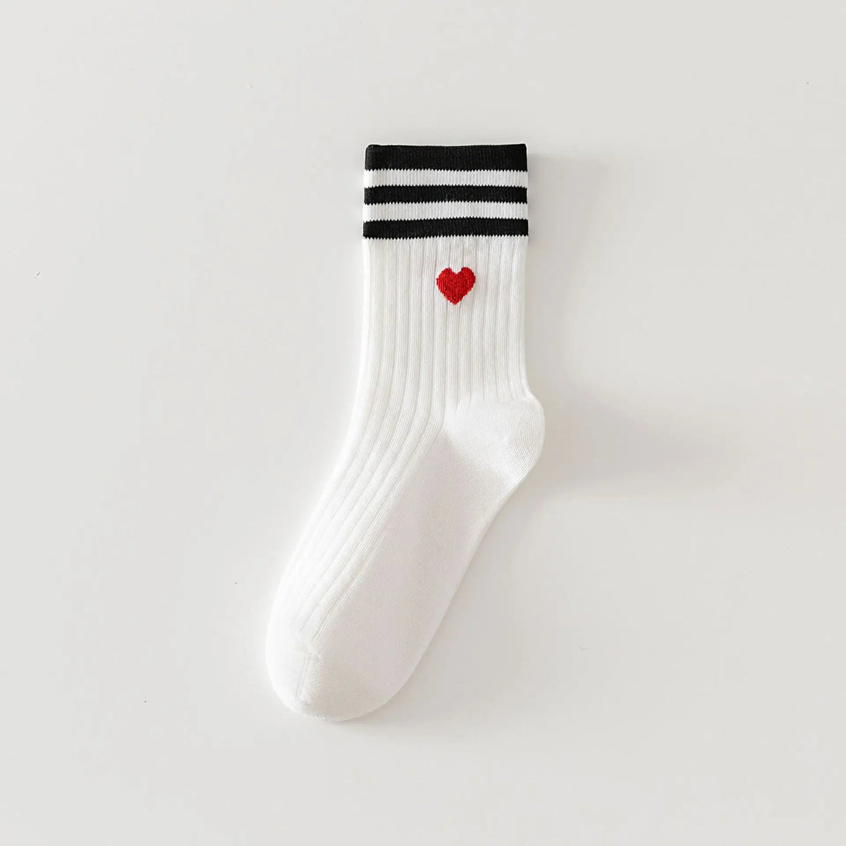 Parallel Bar Socks Fashionable Heart Design
